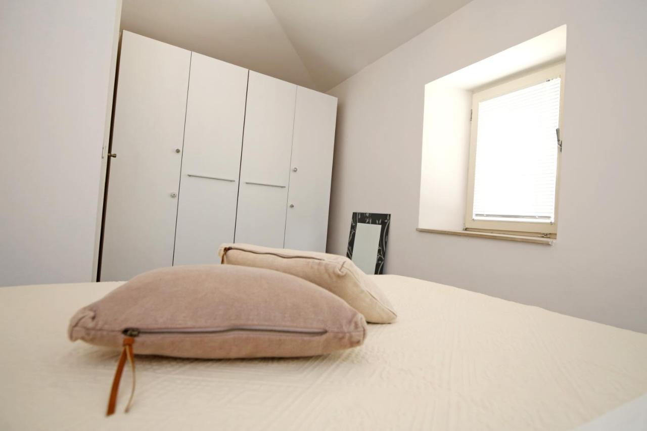 Swan City Apartment & Room Sibenik Exterior photo